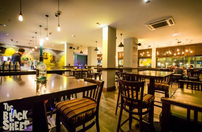 Le Bar-Pub le Black Sheep à Bruxelles - La totalité de l'établissement