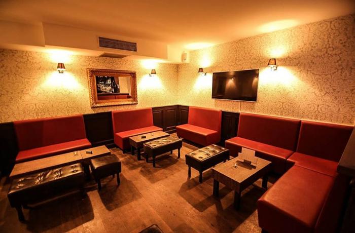 Le Bar-Pub l'Infinito Bar à Neuilly-sur-Seine -  Pour un anniversaire