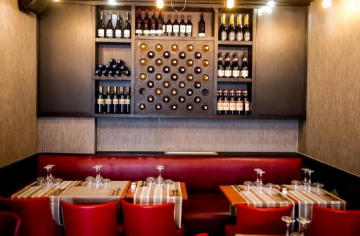 Le Bar-Restaurant le Gotham à Paris 15 -  Le fond de l'établissement