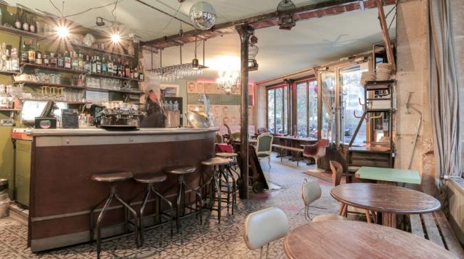 réserver le bar le bébé à Paris